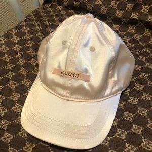 Gucci Dad Hat ‘UV Pink Rays’ box logo